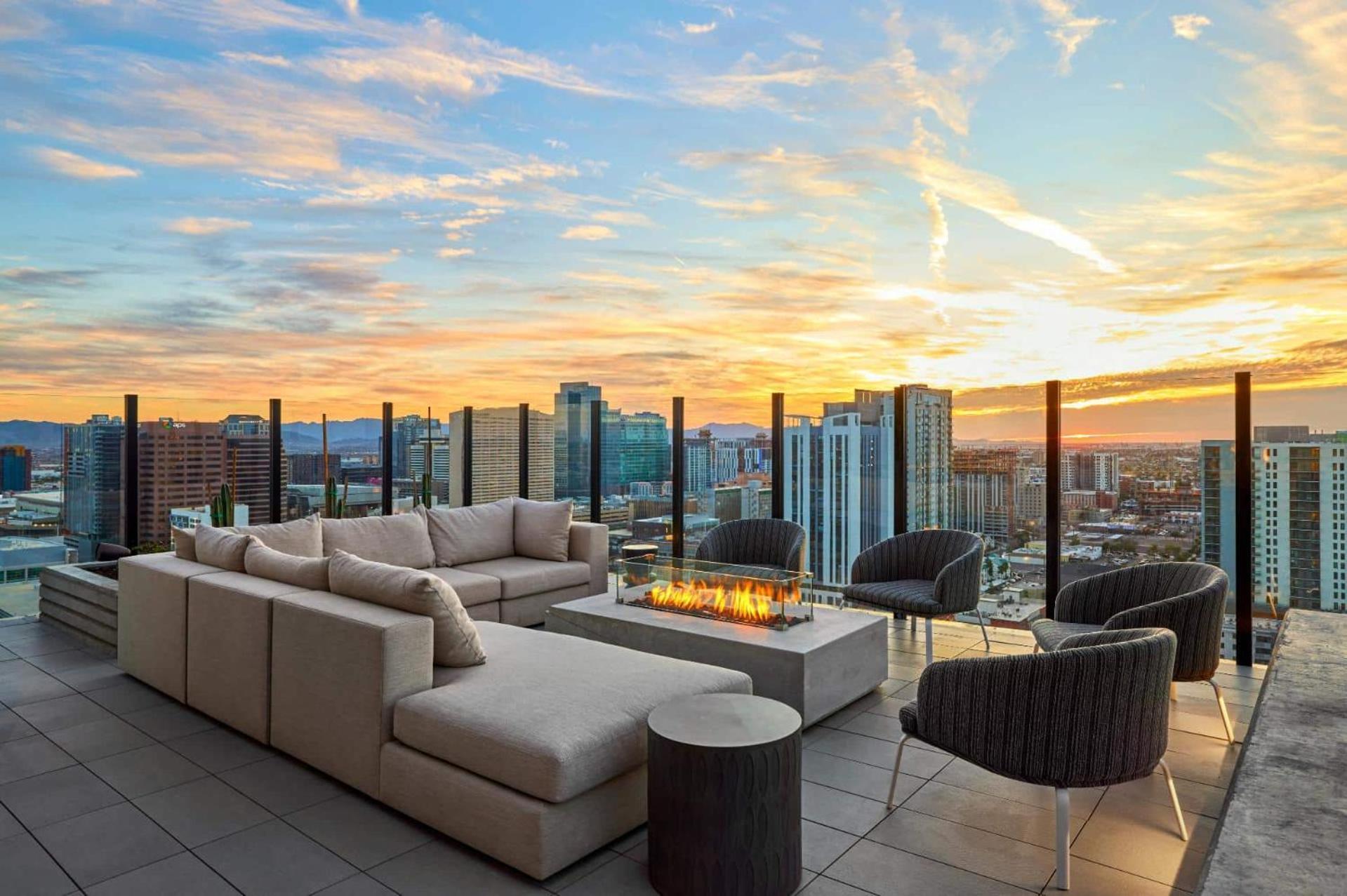 Global Luxury Suites At Downtown Фінікс Екстер'єр фото
