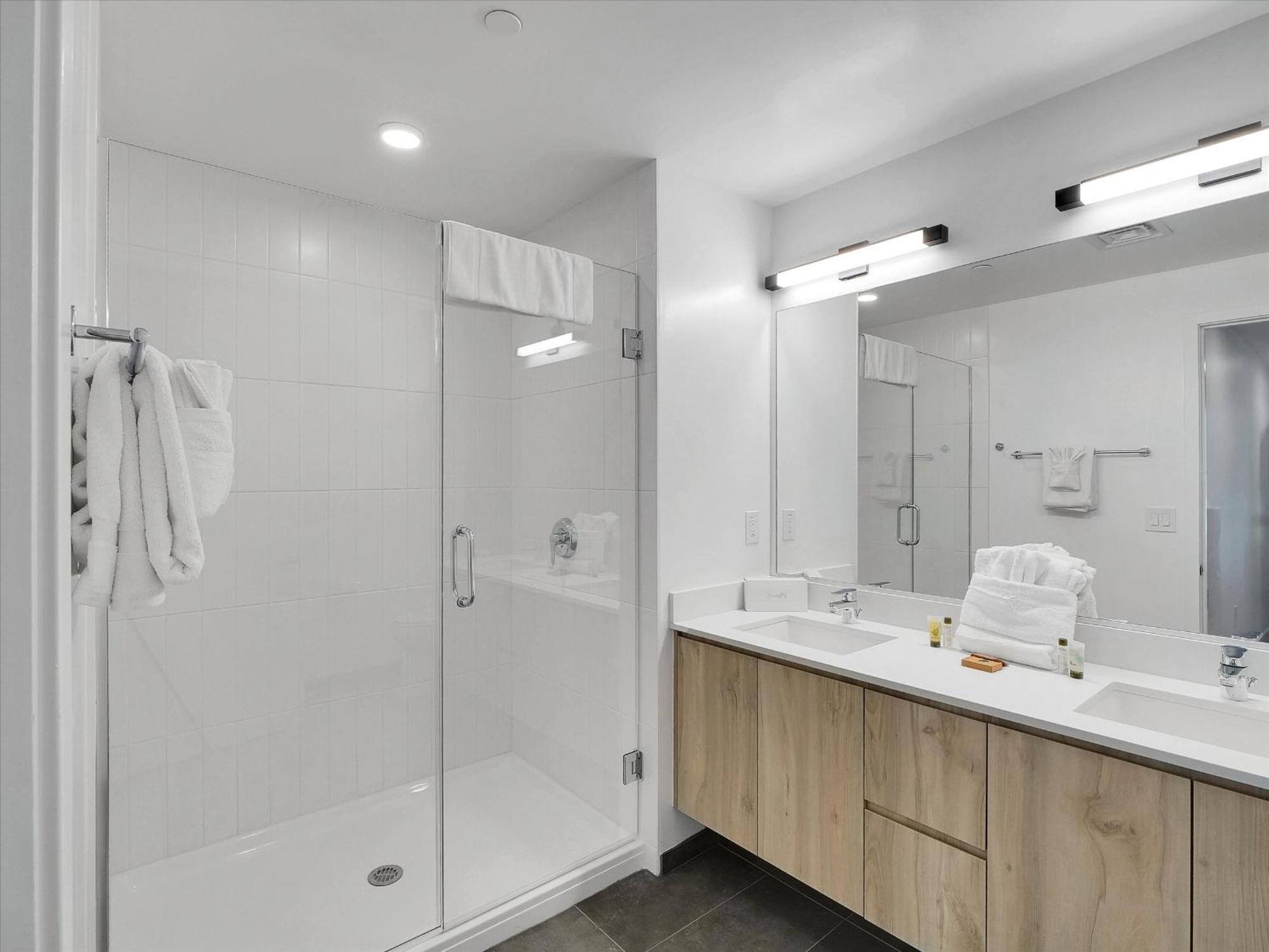 Global Luxury Suites At Downtown Фінікс Екстер'єр фото