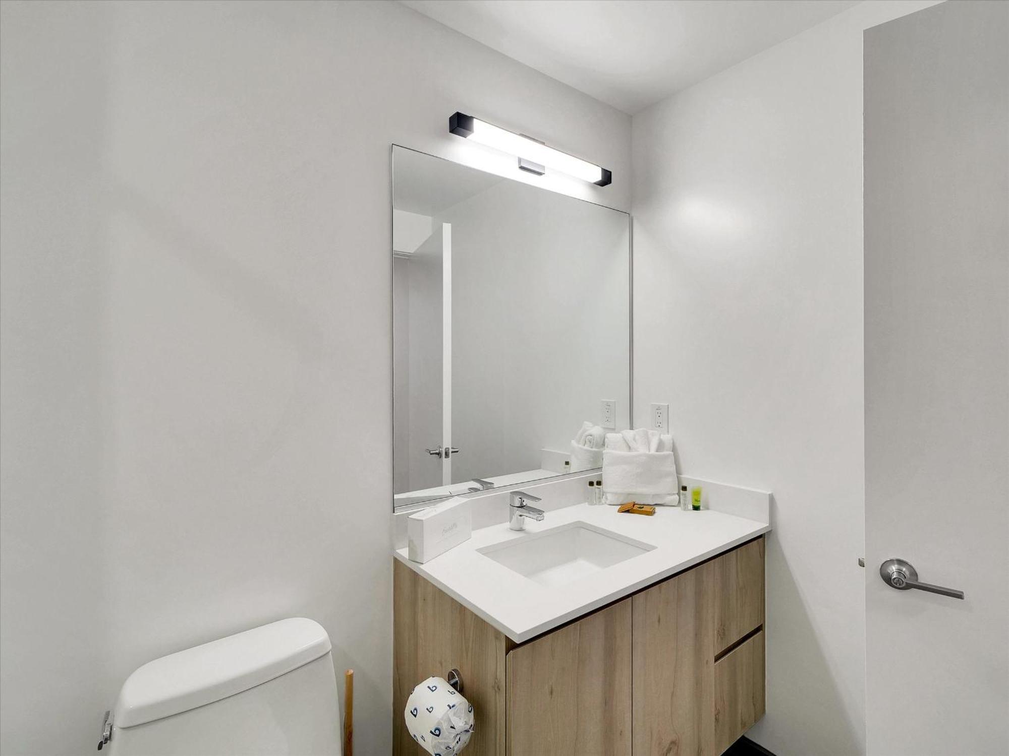 Global Luxury Suites At Downtown Фінікс Екстер'єр фото