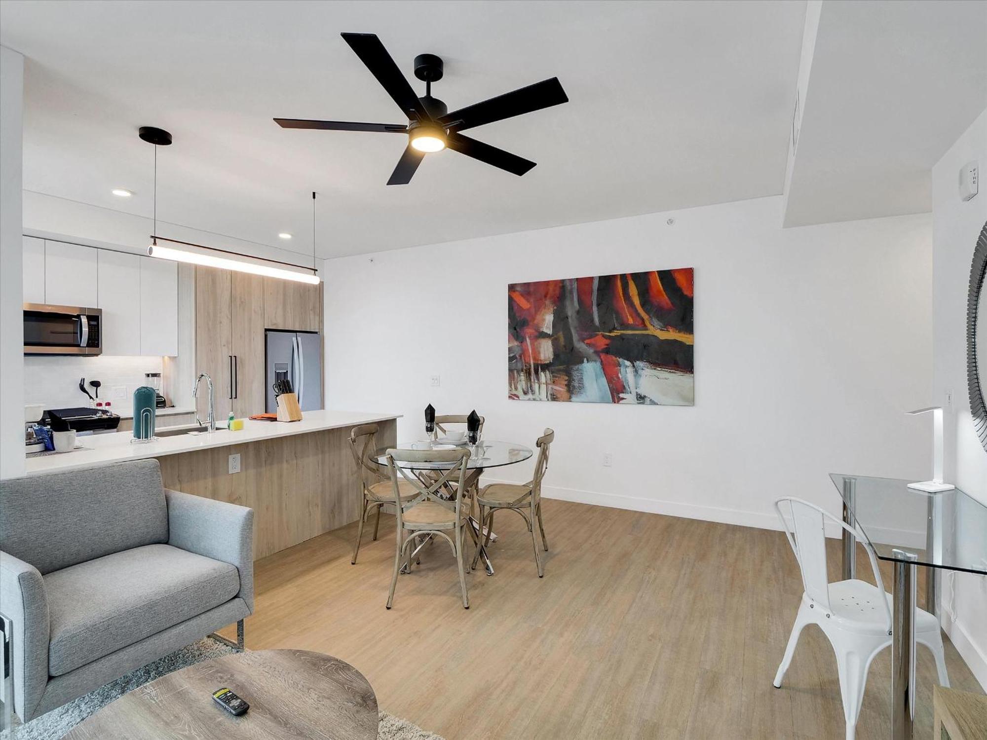 Global Luxury Suites At Downtown Фінікс Екстер'єр фото