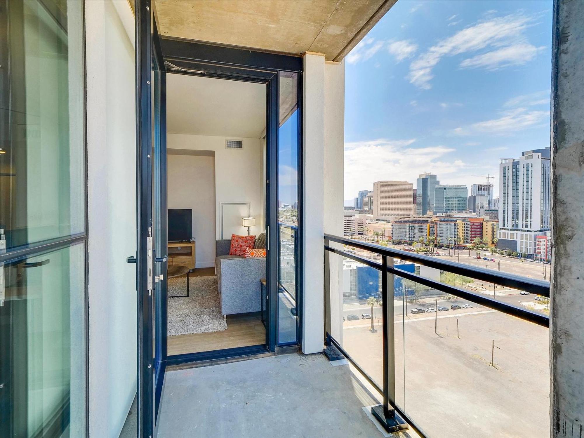 Global Luxury Suites At Downtown Фінікс Екстер'єр фото