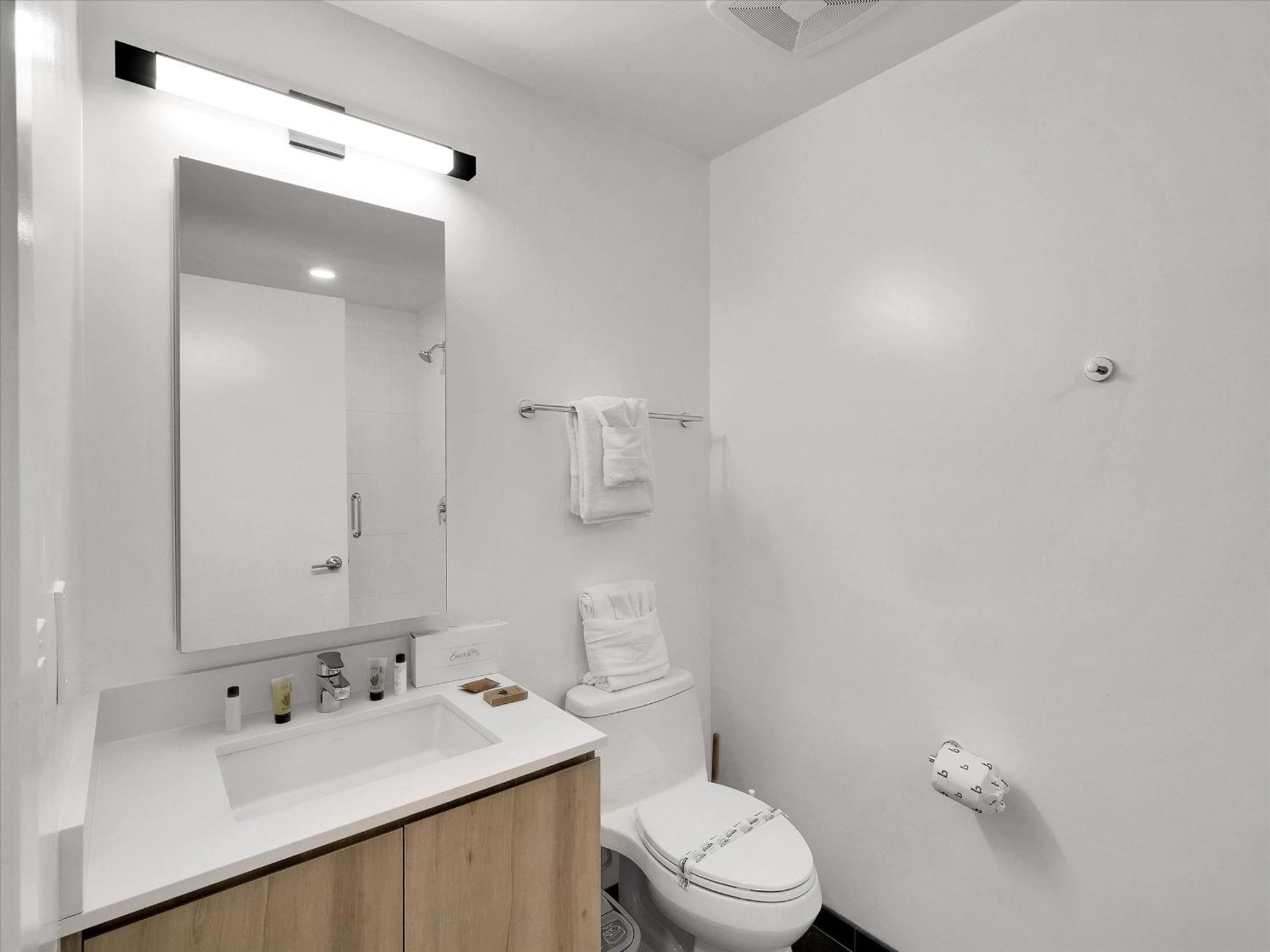 Global Luxury Suites At Downtown Фінікс Екстер'єр фото