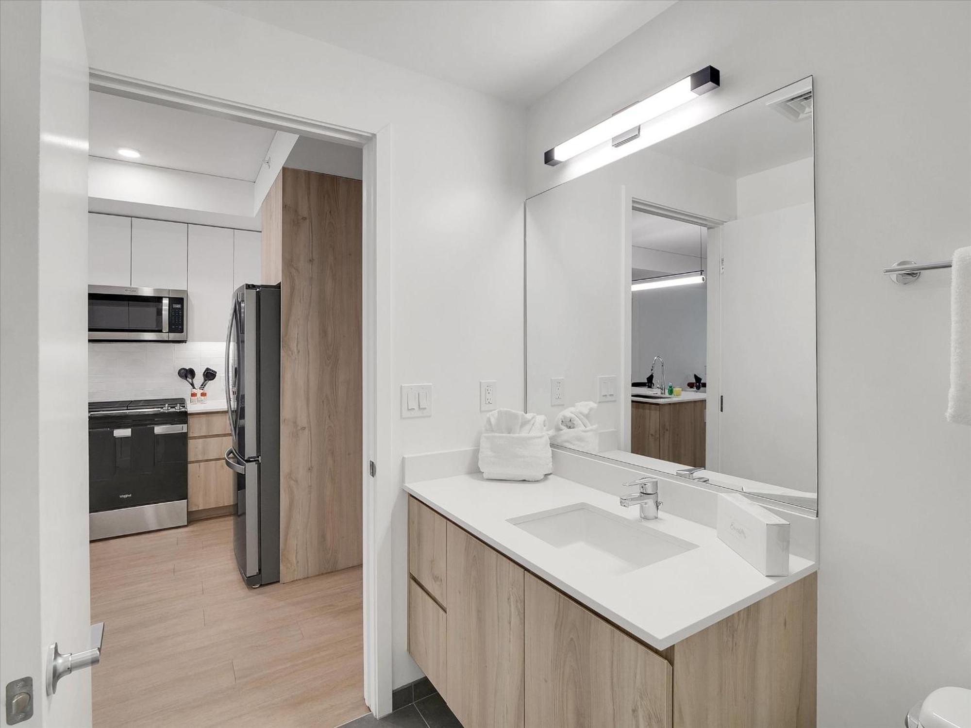 Global Luxury Suites At Downtown Фінікс Екстер'єр фото