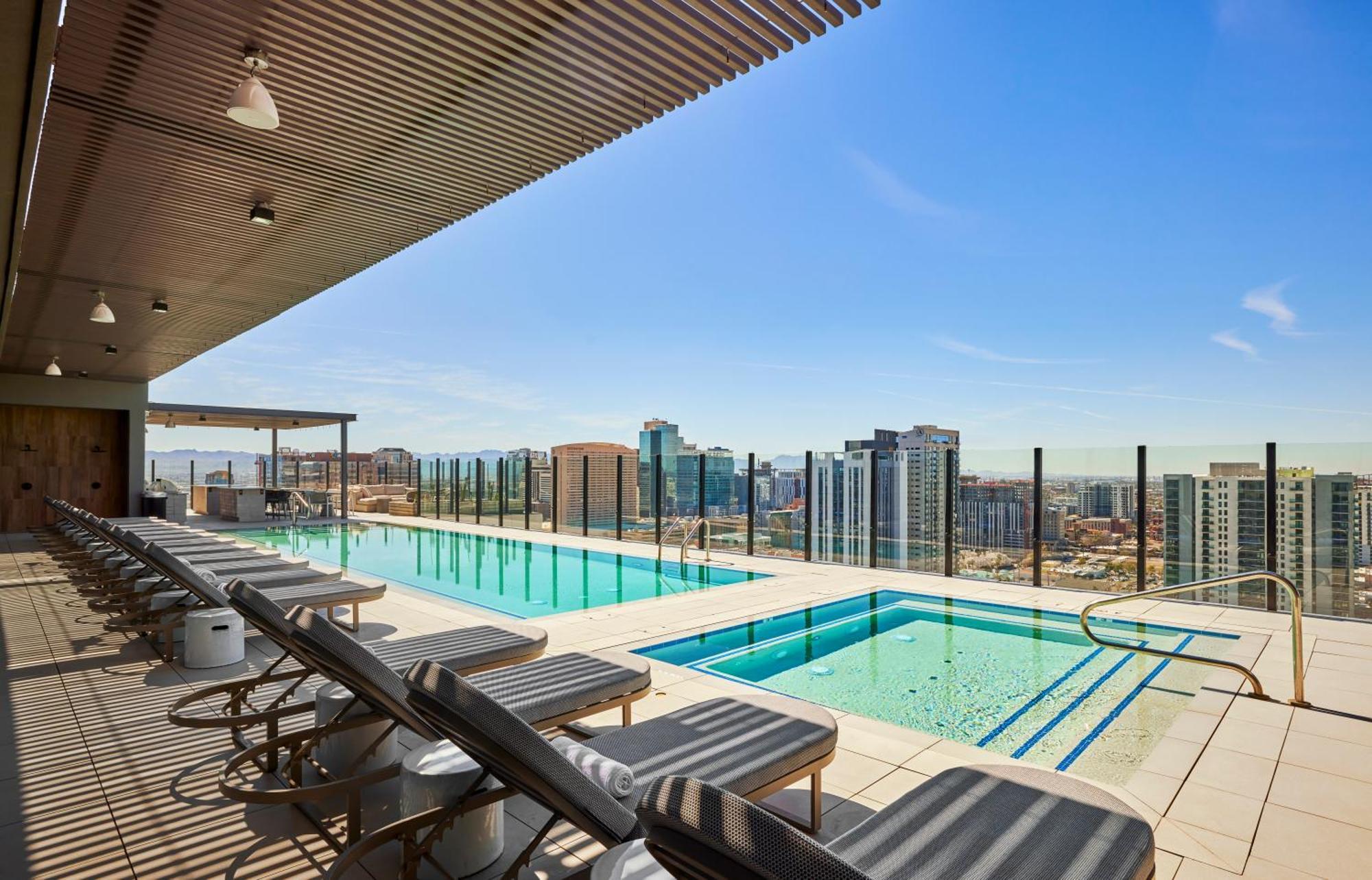 Global Luxury Suites At Downtown Фінікс Екстер'єр фото